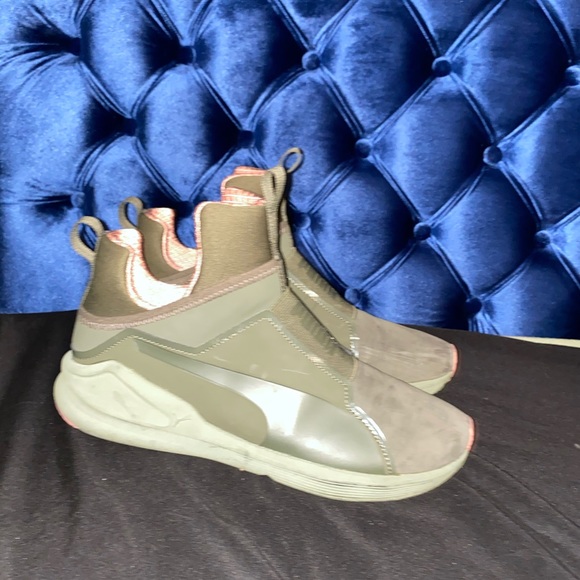 green and pink pumas